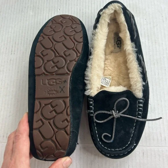 UGG Women SZ 9 TATE 10164 Black Suede Wool Lined Slip On Moccasin Slipper Shoe - Picture 12 of 12